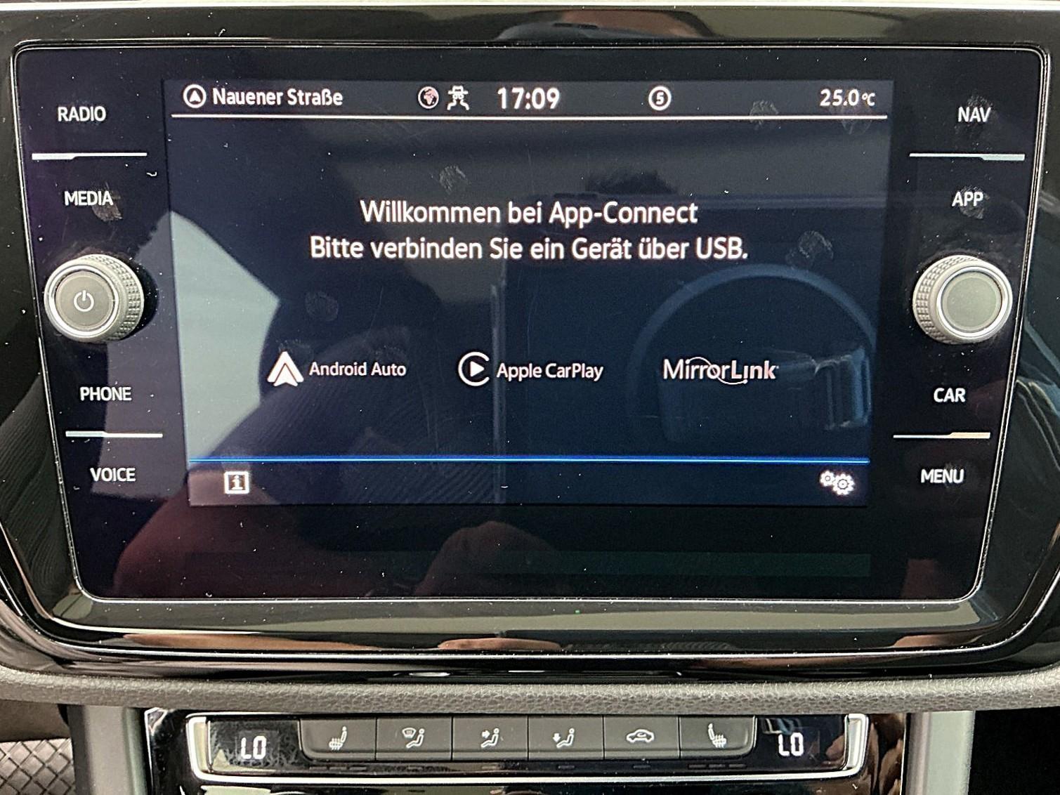 Volkswagen Touran 1.5 TSI DSG Highline LED PANO Apple&Andro, миниатюра 30