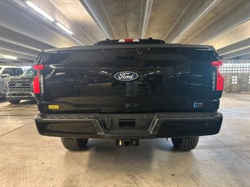 Ford F 150 Lightning Flash gr Batterie im Vorlauf