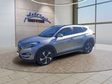 Hyundai Tucson 1.7 CRDi NAVI/LEDER/LED/PANO/AHK/e.SITZE - Hyundai TUCSON in Braunschweig