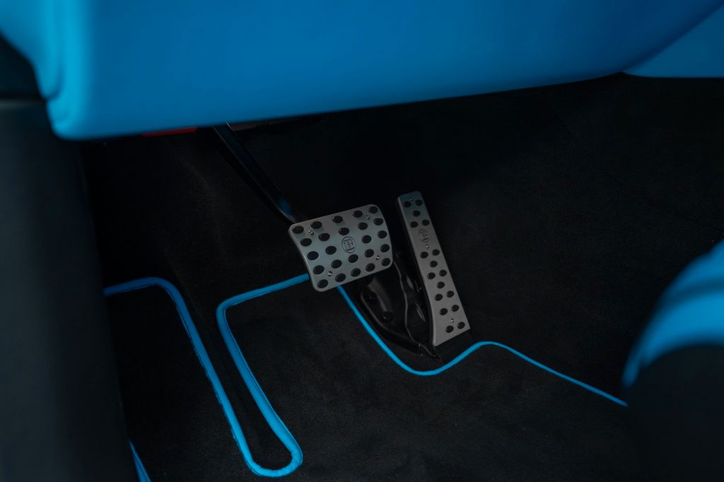 GLE 63 AMG COUPE BRABUS GREY / BLUE CARBON - Bild 17