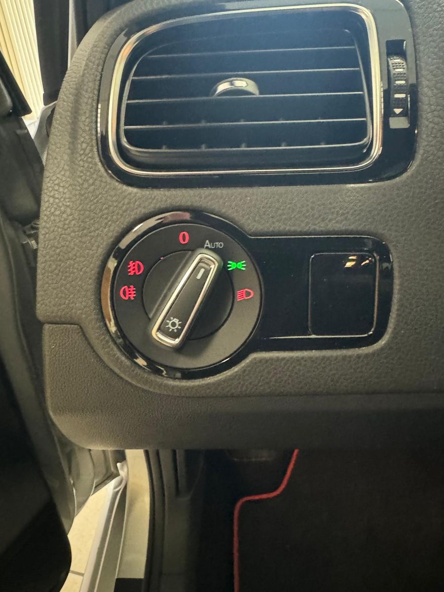 Fahrzeugabbildung Volkswagen Polo V GTI/ 1.HAND/SCHECKHEFT/WENIG KM/LED