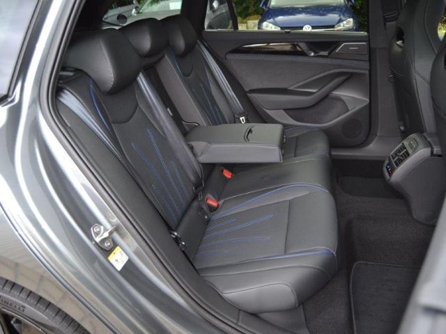 Passat Variant 2.0 TDI 193 PS 4Motion DSG R-Line