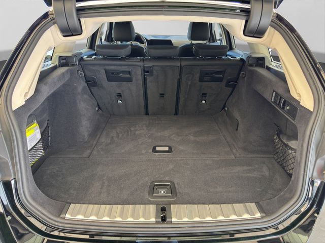 Fahrzeugabbildung BMW 318i Touring Automatik+Advantage+LED+Navi+AHK