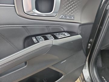 Kia SORENTO 2.2D AWD PLATINUM *Pano*Leder*LED*