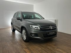VW Tiguan Cup Sport & Style BMT/PANO / GARANTIE/AHK VW Tiguan Cup Sport & Style BMT/PANO / GARANTIE/AHK