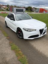 Alfa Romeo Giulia Veloce Q4 - Alfa Romeo Giulia: Veloce