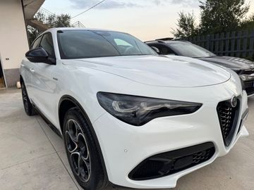 Alfa-Romeo Stelvio - 12