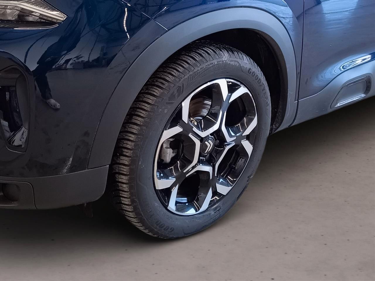 Fahrzeugabbildung Citroën C5 Aircross PLUS 145 E-DSC NAVI/LED/KAMERA/SHZ