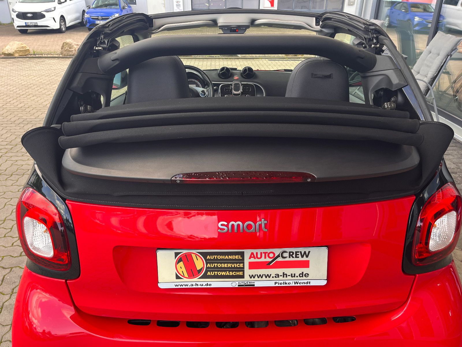 Fahrzeugabbildung Smart ForTwo Cabrio  66 kW Automatik / SHZ