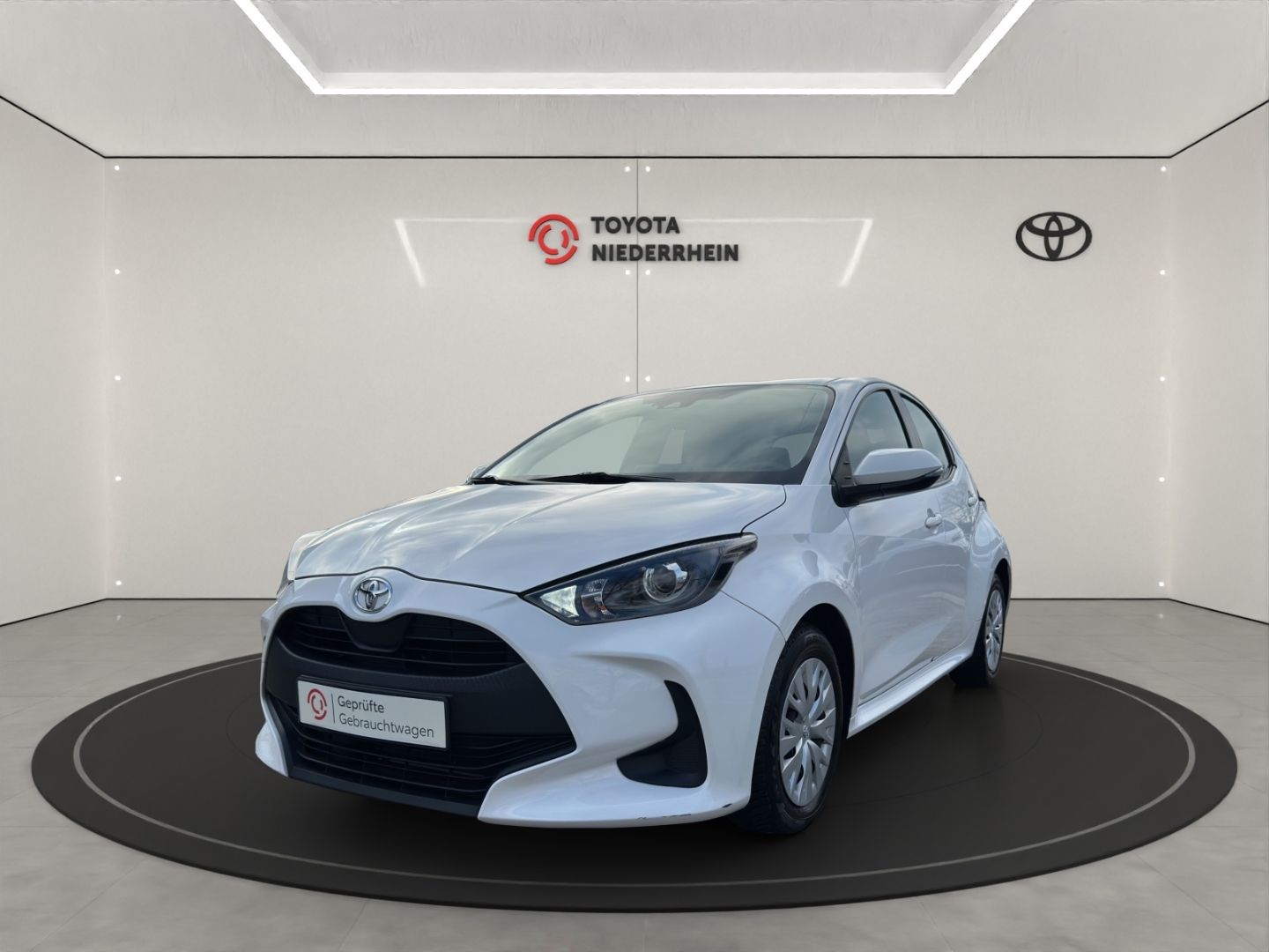 Toyota Yaris - 1