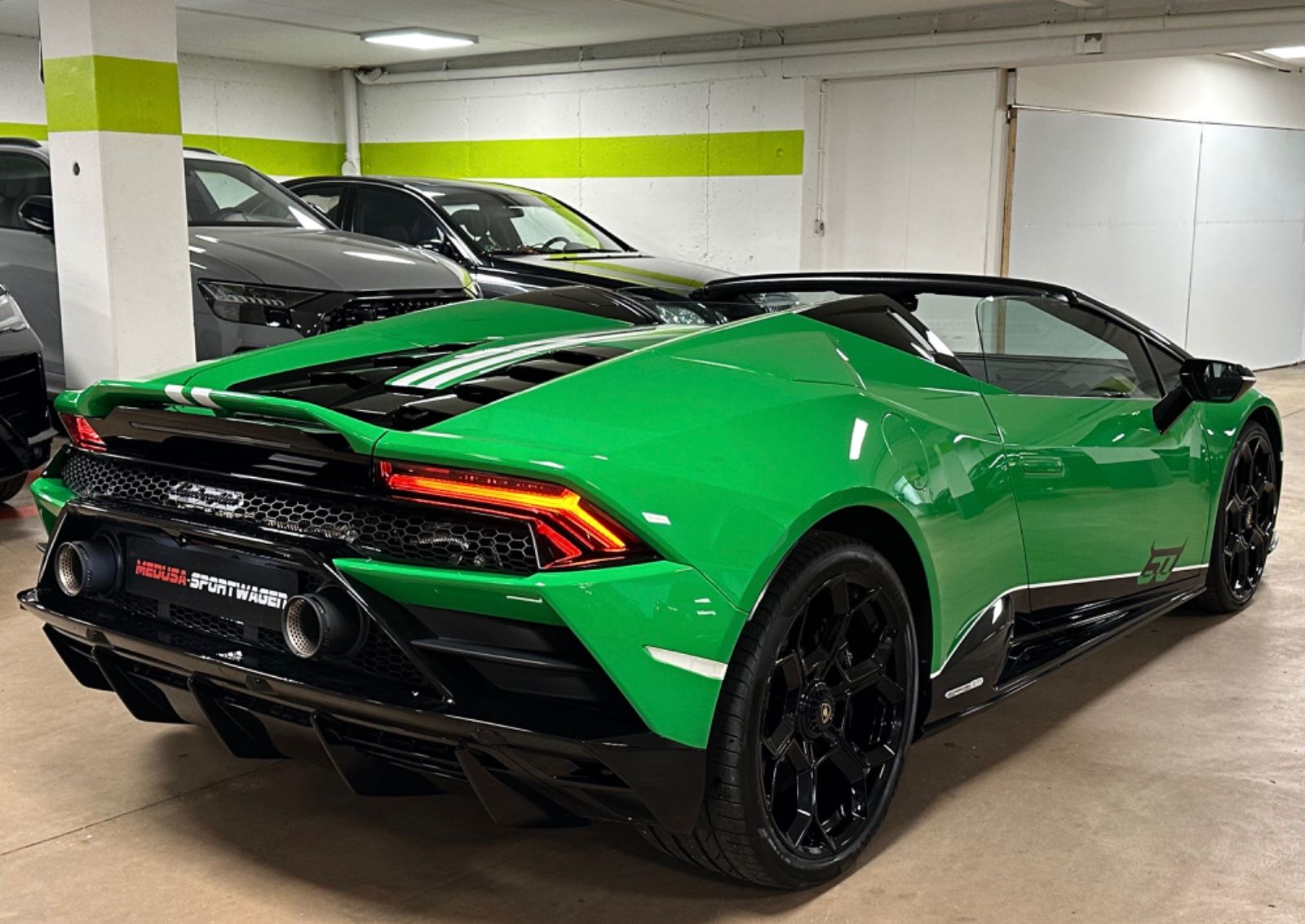 Fahrzeugabbildung Lamborghini HURACAN EVO SPYDER 60 YEARS ANNIVERSARIO 1OF60