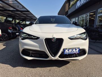 Alfa-Romeo Stelvio - 2