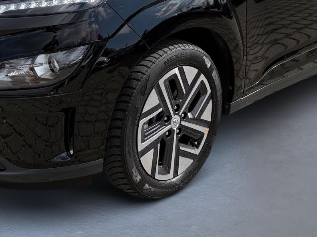 Fahrzeugabbildung Hyundai KONA Edition 30+ Elektro 2WD +KLIMA+NAVI+RFK+PDC