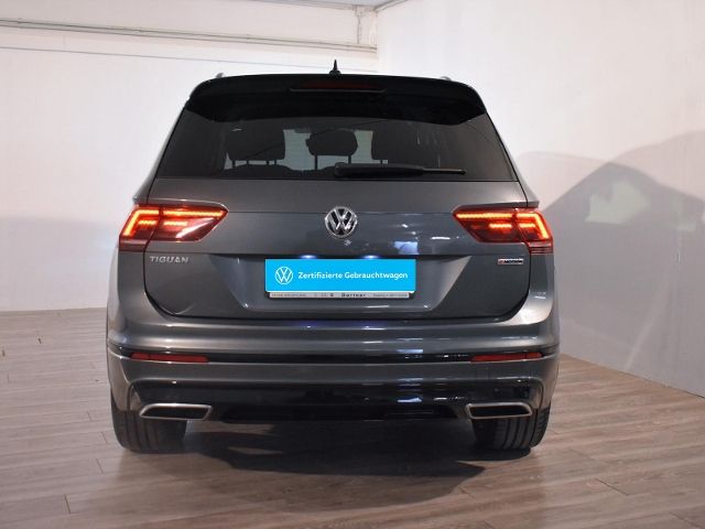 Tiguan HIGHLINE 2.0 TDI 4MO R-LINE BLACK STYLE D