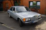 Mercedes-Benz  W123 230 E Automatik H Kennzeichen 2+ - Mercedes-Benz 230 von privat