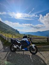 BMW F900 R +original Koffersatz und weiterem Zubehör