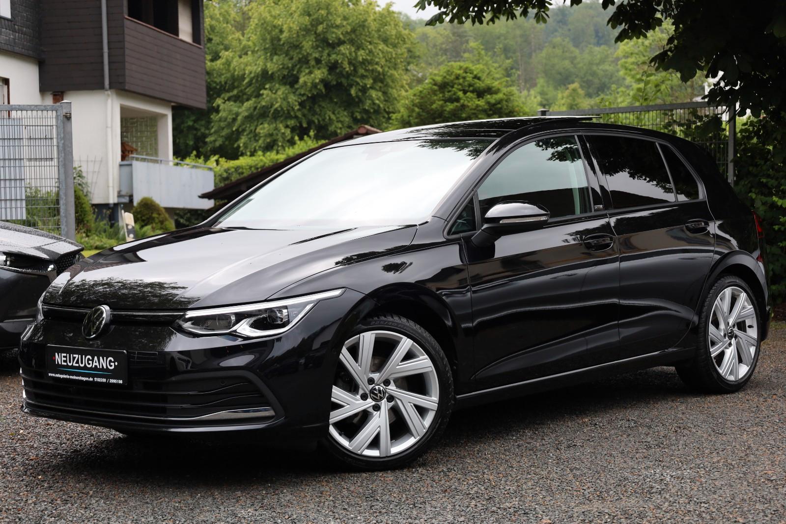 Volkswagen Golf VIII 2.0 TDI DSG Lim./Active/PANO/AHK/IQ/AC