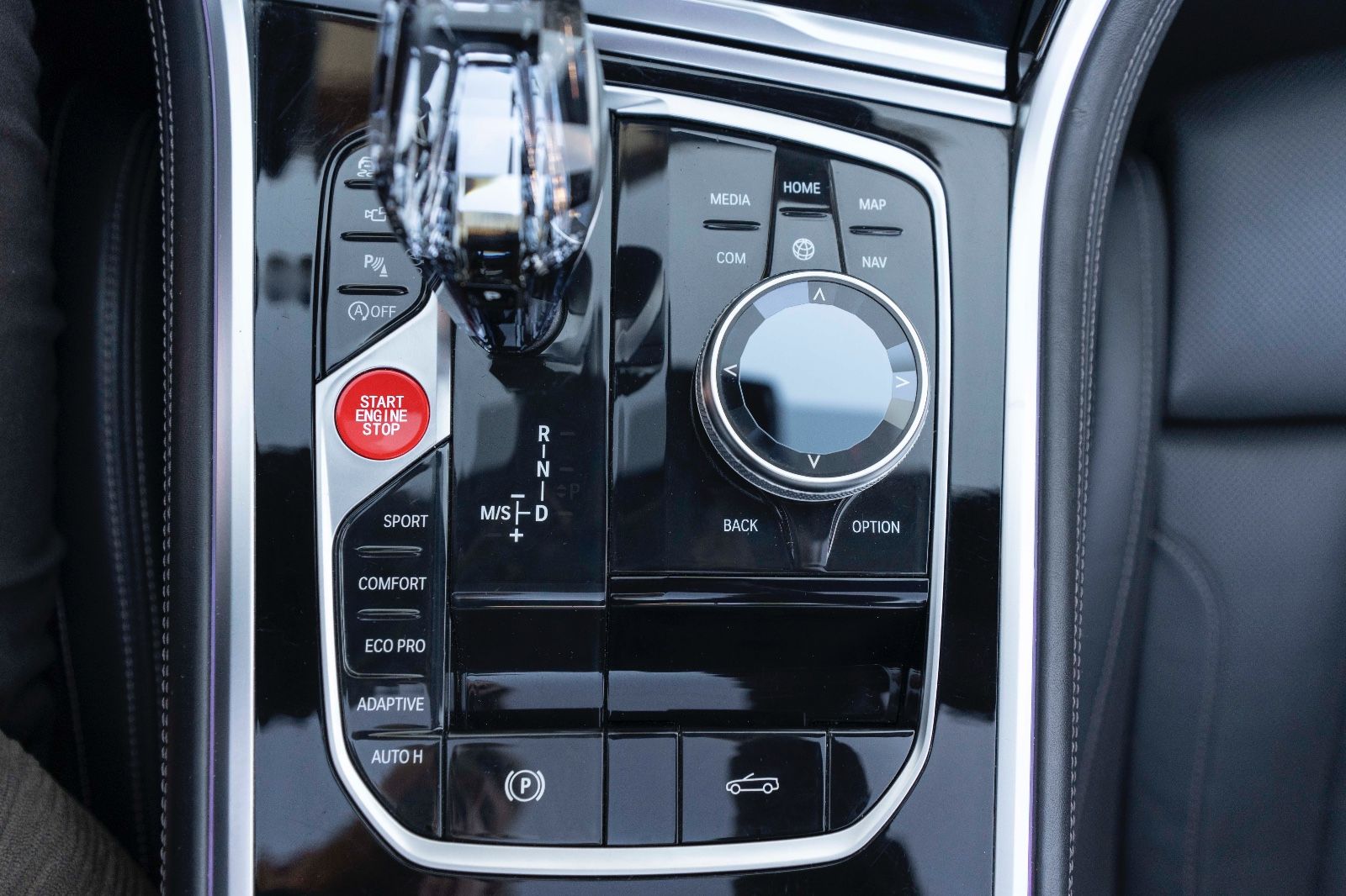 Fahrzeugabbildung BMW M850 i xDrive M-TECHNIC H&K LED 360° CABRIO TOTW