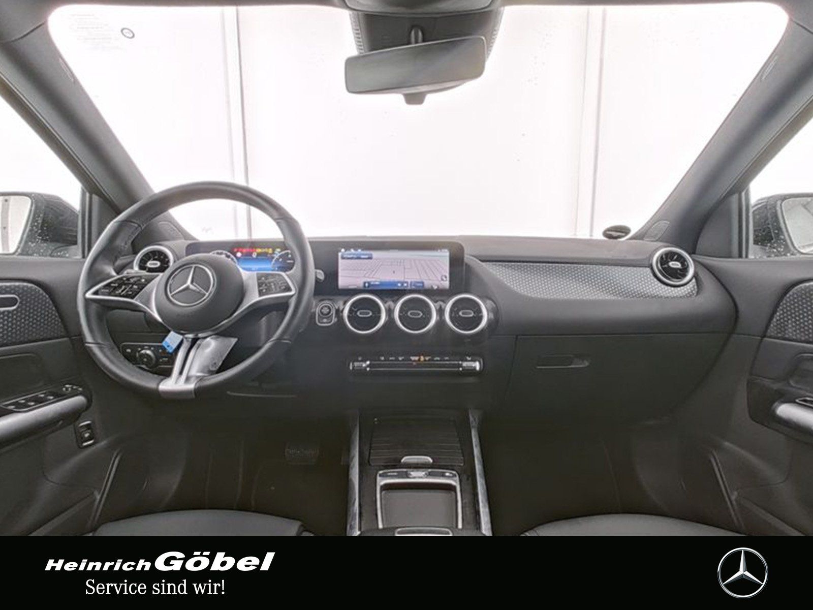 Fahrzeugabbildung Mercedes-Benz GLA 220 d 4M Progressive PANO+TOTWINKEL+AHK+360°