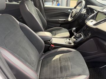Ford Kuga - 11
