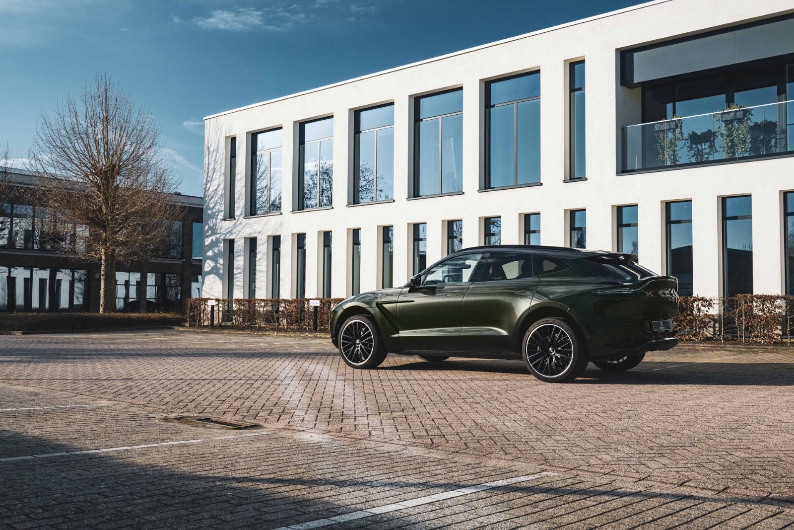 Aston Martin DBX 4.0 V8 imagem 3