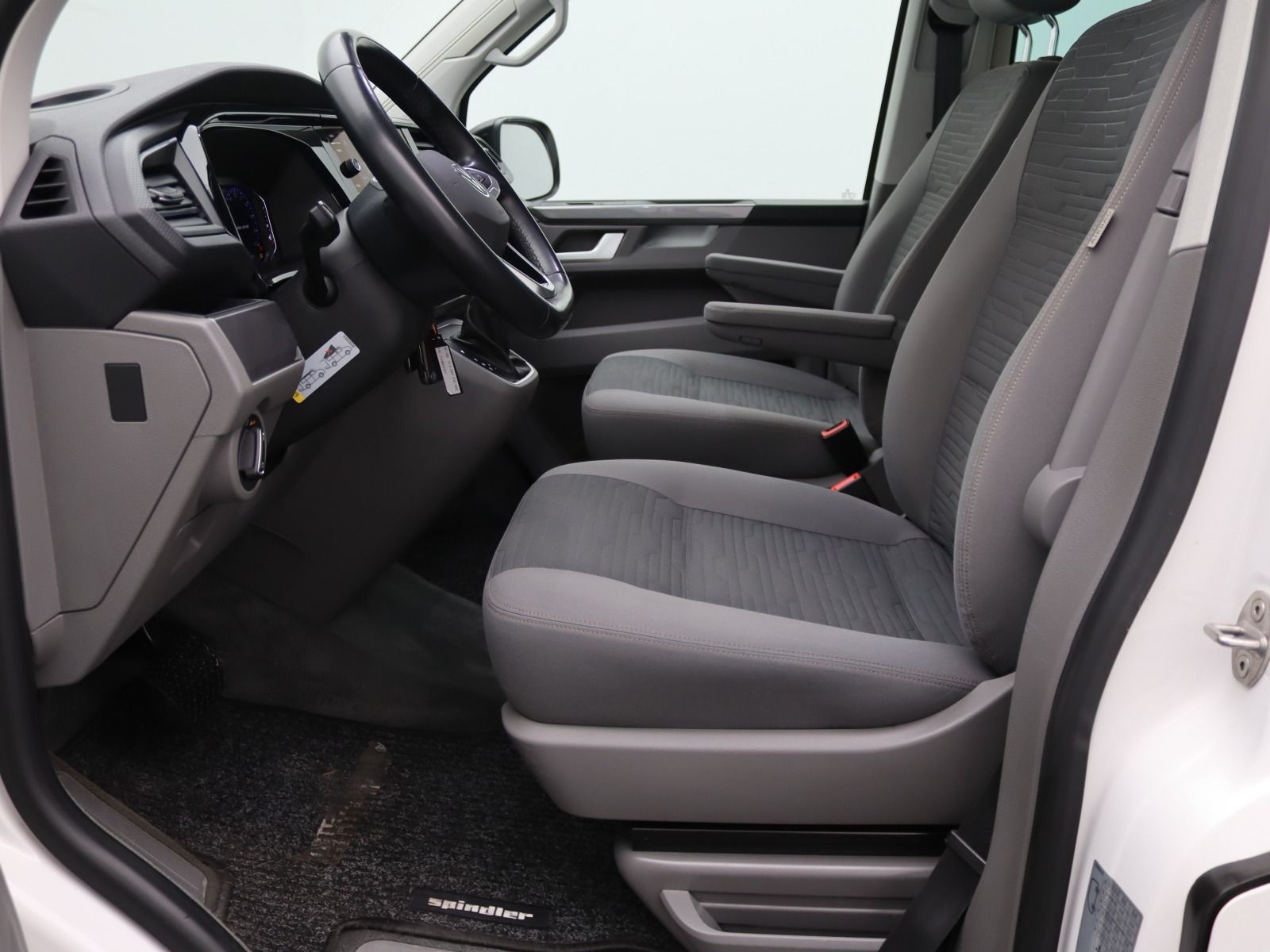 Volkswagen T6 California - Bild 14