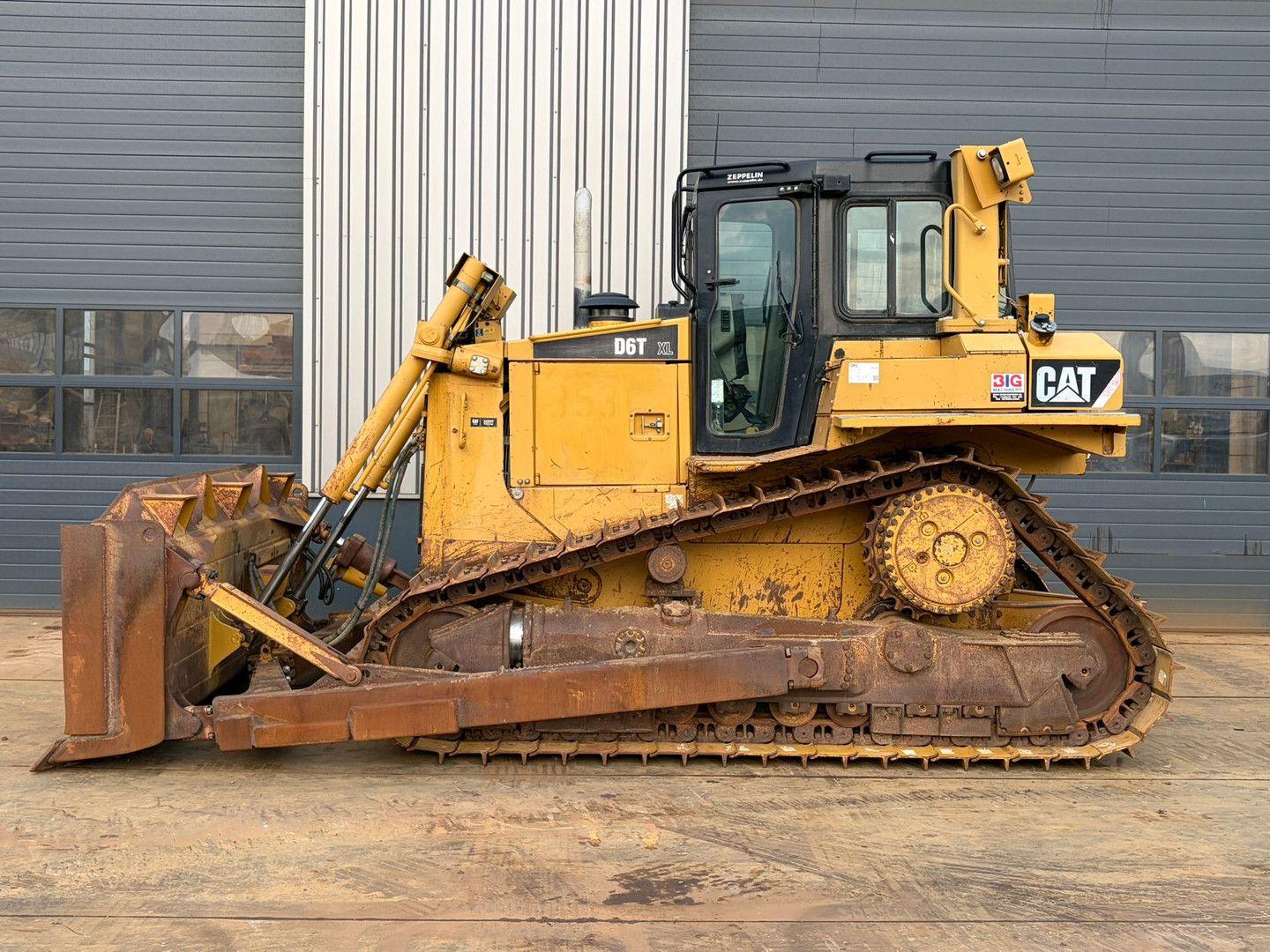 CAT D6TXL