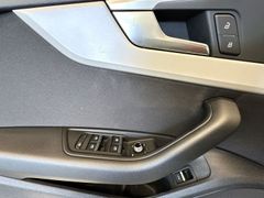 AUDI A4 50 TDI quattro Navi LED DSP Kamera 1-Hand