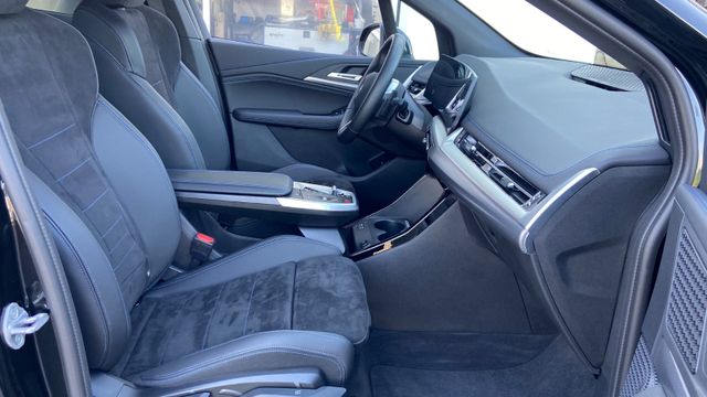 Fahrzeugabbildung BMW 218 Baureihe 2 Active Tourer 218 i M Sport NAVI+