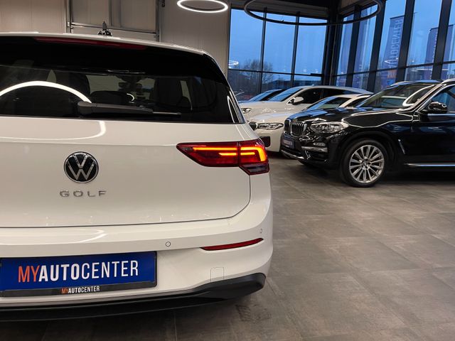 Volkswagen Golf VIII Lim. Life *LED*NAVI*PDC*AMBIENTE*CAR2X