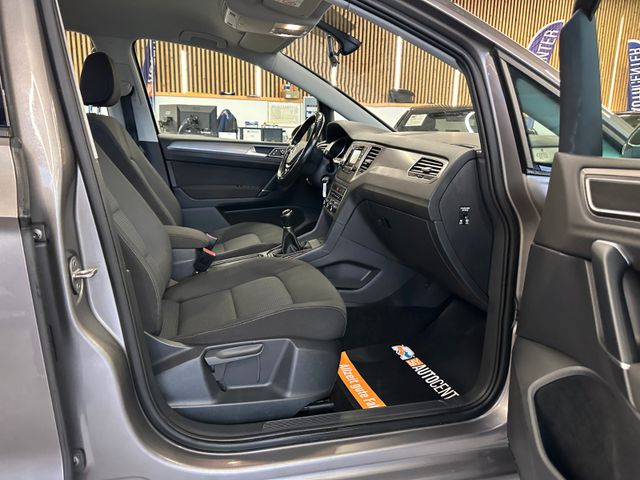 MYAUTOCENTER – Gebraucht- und Jahreswagen mit Werkstattservice in Pfaffenhofen Volkswagen Golf Sportsvan VII Comfortline BMTStart-Stopp