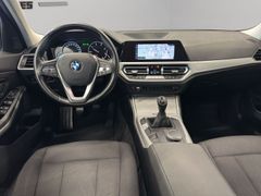 BMW 318 d Advantage Navi LED Kamera