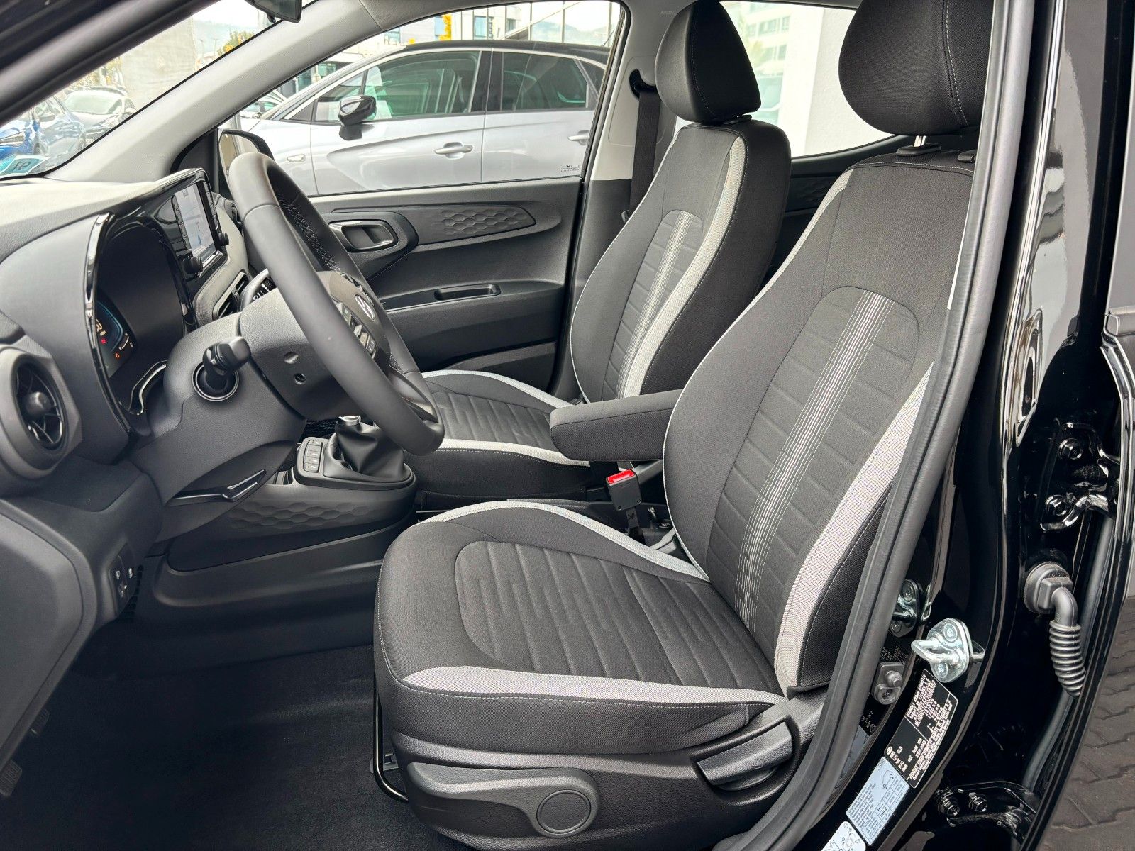 Fahrzeugabbildung Hyundai i10 1.0 63PS Trend Navi/Kamera/SHZ !