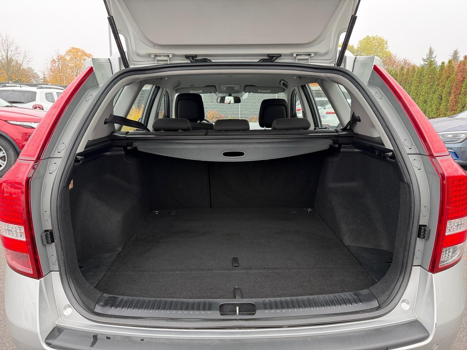 Kia cee'd 2013 — photo 9