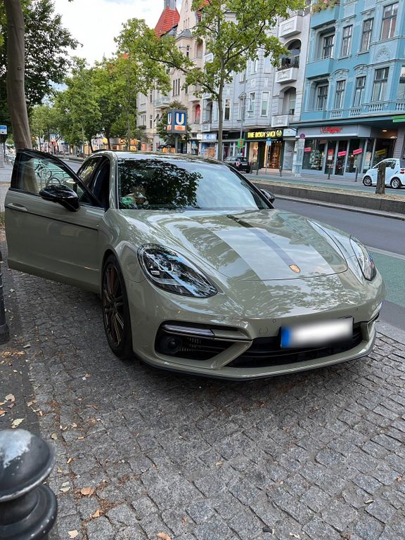 Image of Porsche Panamera