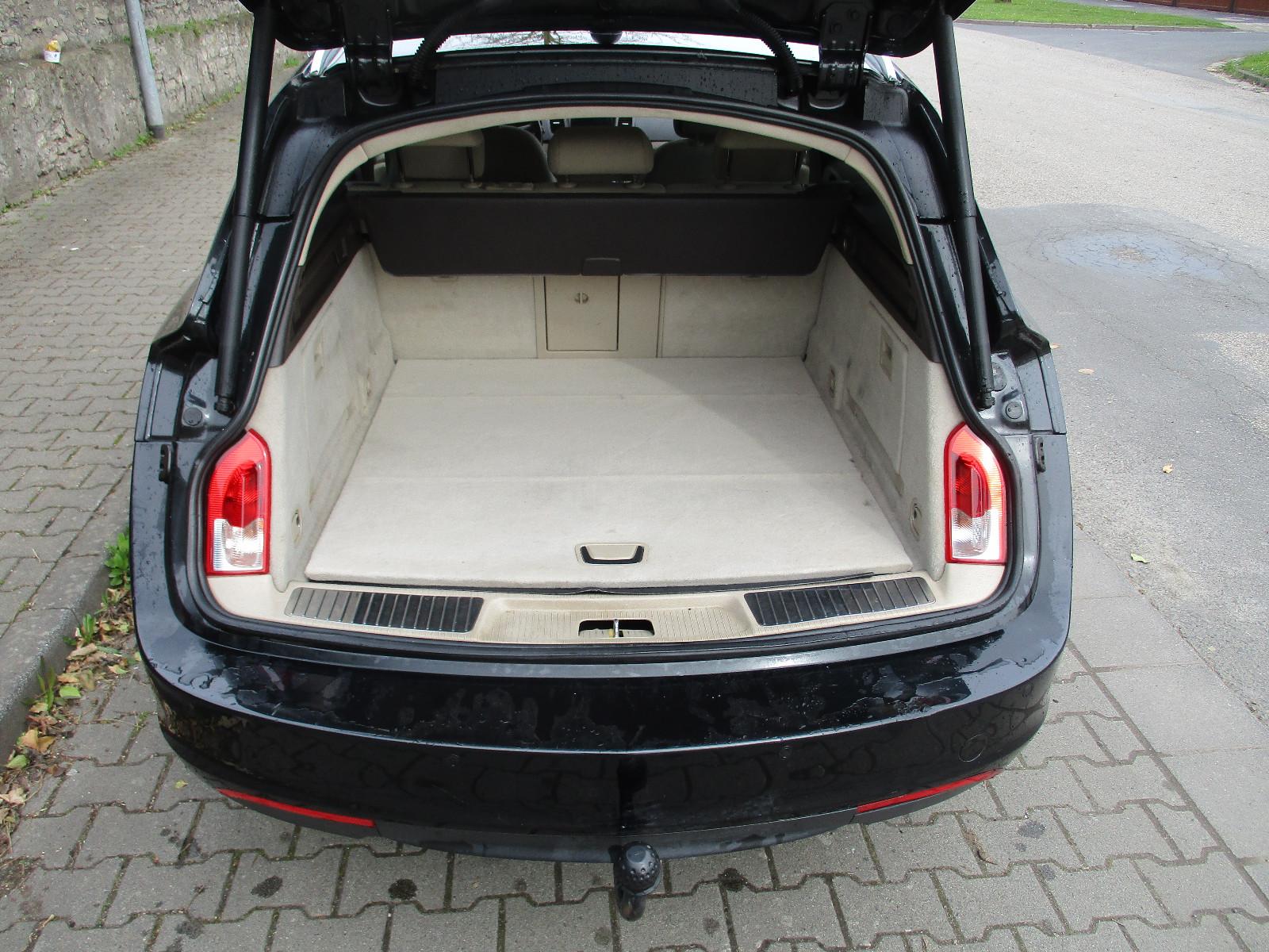 Opel Insignia 2010 — photo 9