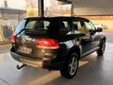 Volkswagen Touareg R5 TDI-Automatik AHK 3500k - gebrauchte VW Touareg aus dem Jahr 2006