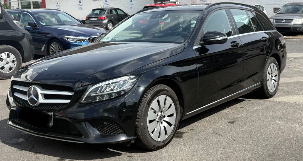 Image of Mercedes-Benz C 200