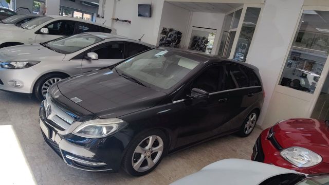 Mercedes-Benz Mercedes-benz B 200 CDI BlueEFFICIENCY Premium