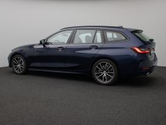 Foto Nummer 10: BMW 330i