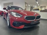 BMW Z4 sDrive 20 I Advantage LED/SHZ/TW/ALARM/KEYLES - BMW Z4 ADVANTAGE mit Benzin-Antrieb