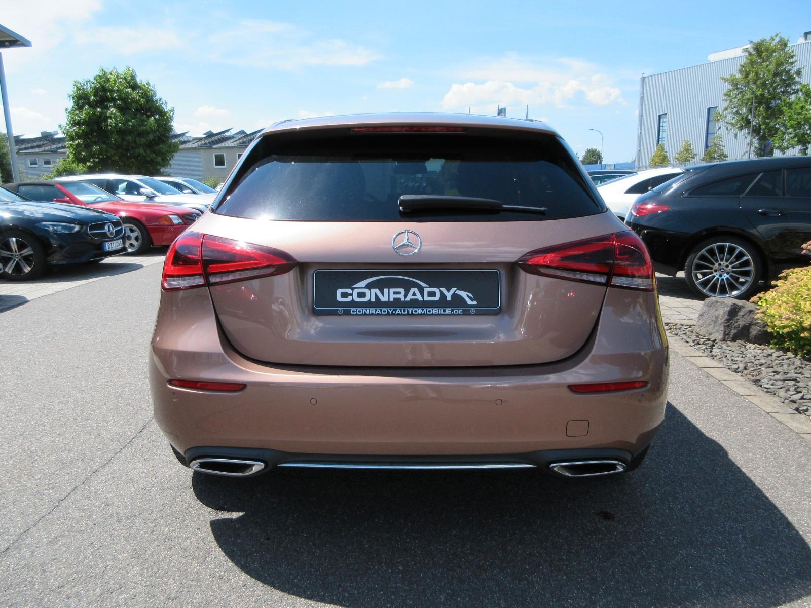 Mercedes-Benz A 180 Progressive 7G LED Navi Kamera CarPl. Ambi