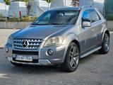 Mercedes-Benz ML 300 CDI BlueEfficiency 4Matic - Mercedes-Benz ML 300: Cdi 4matic