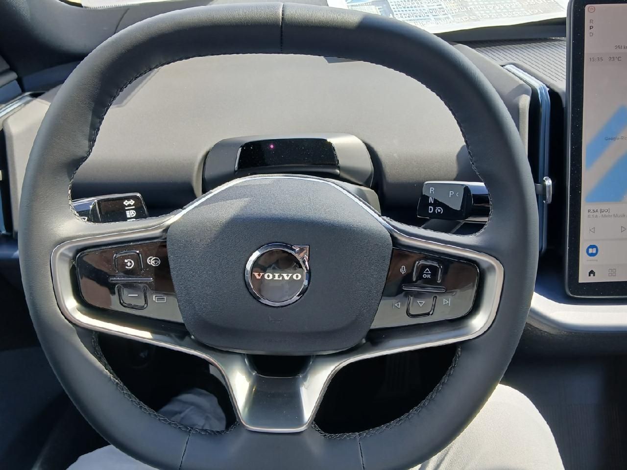 Fahrzeugabbildung Volvo EX30 Ultra 2WD Pure Electric