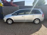 Opel Zafira B 1.8 B 7-Sitzer Allwetter SHZ PDC - Opel: 1.7