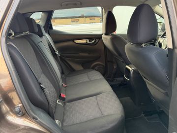 Nissan Qashqai - 12