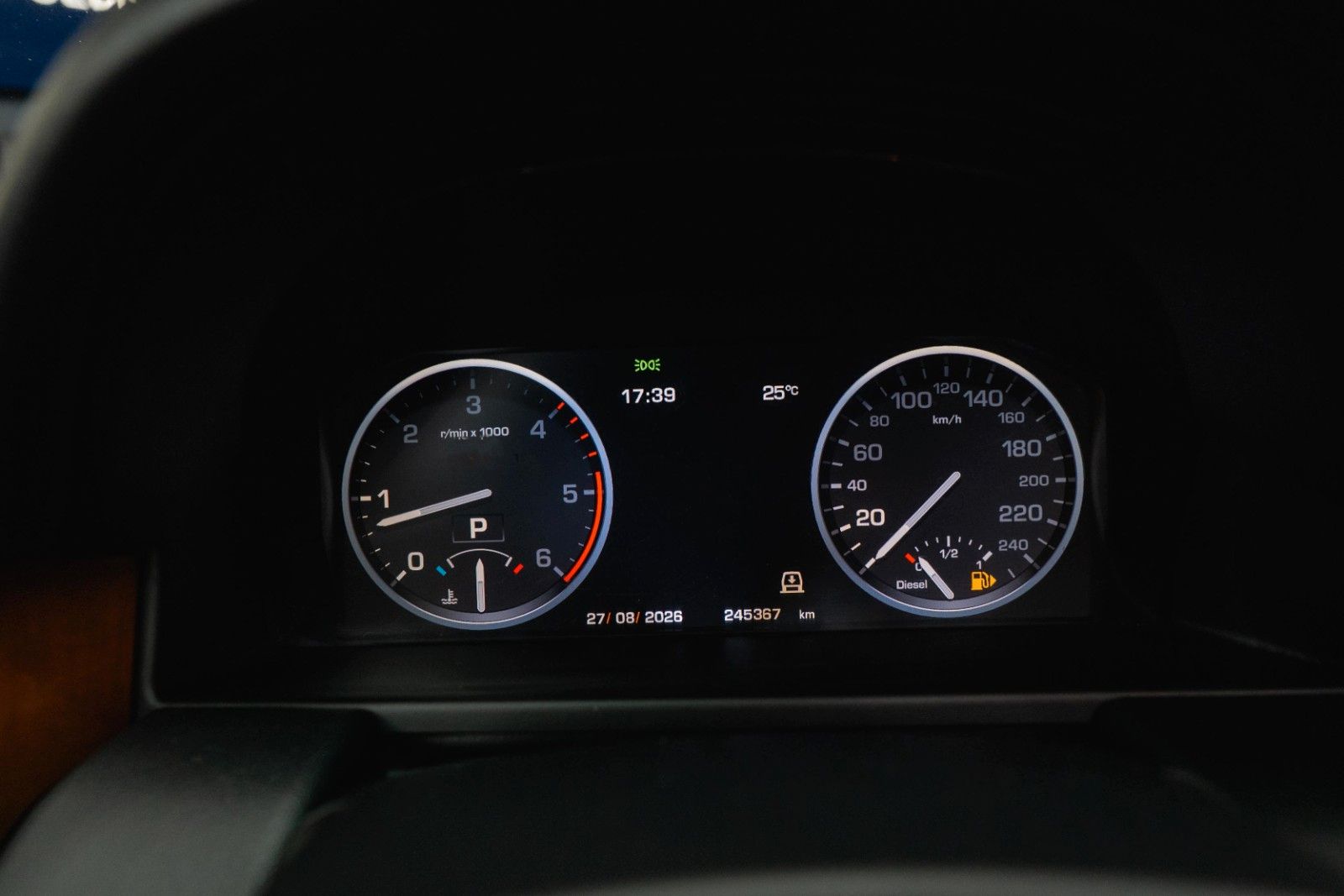 Fahrzeugabbildung Land Rover Range Rover V8 4.4 TD Vogue | Turbo + TÜV NEU