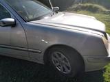 Mercedes-Benz Mercedes  w 210 320cdi - mit Diesel-Antrieb: Kombi, W210
