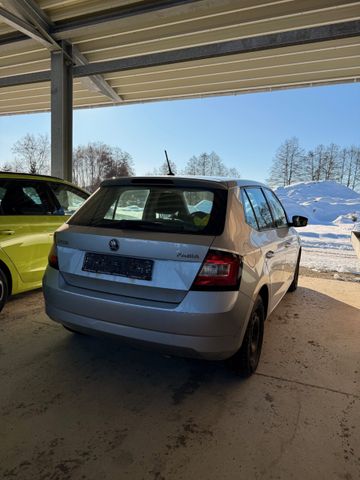 Fabia Ambition 1.0l MPI 5-Gang*EXPORT ONLY*
