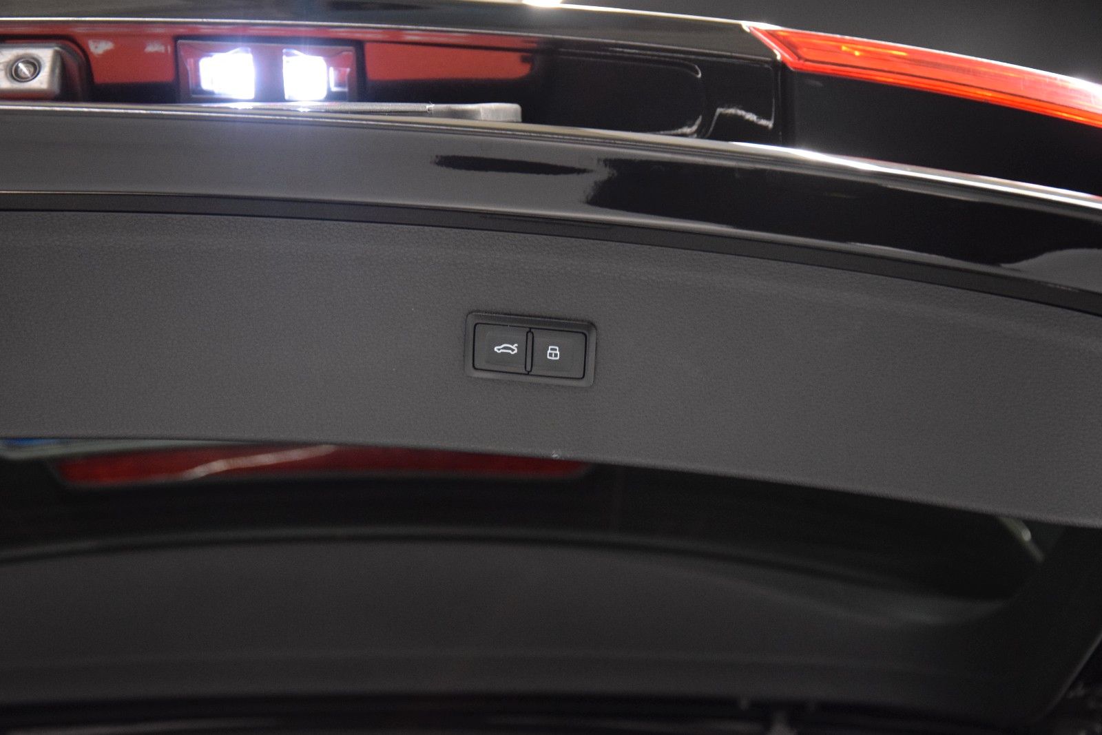 Fahrzeugabbildung Audi SQ5 3.0 TFSI quattro Pano Luft HuD ACC Virtual